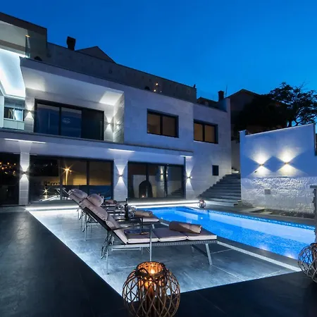 Jolie Dubrovnik